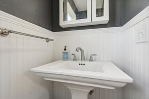 W Bend Dr-020.jpg