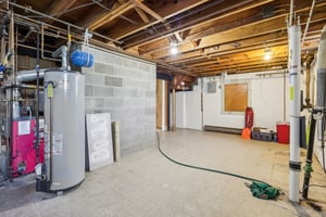 W Bend Dr-042.jpg