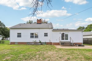 W Bend Dr-044.jpg