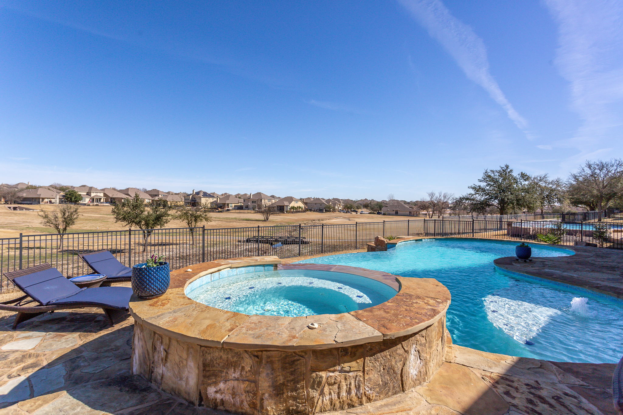 4303 Woodledge Pl, Round Rock, TX 78665, USA Photo 32