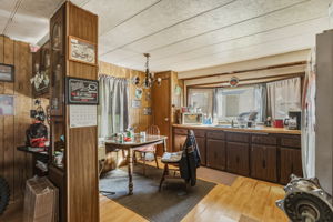  Photo 42