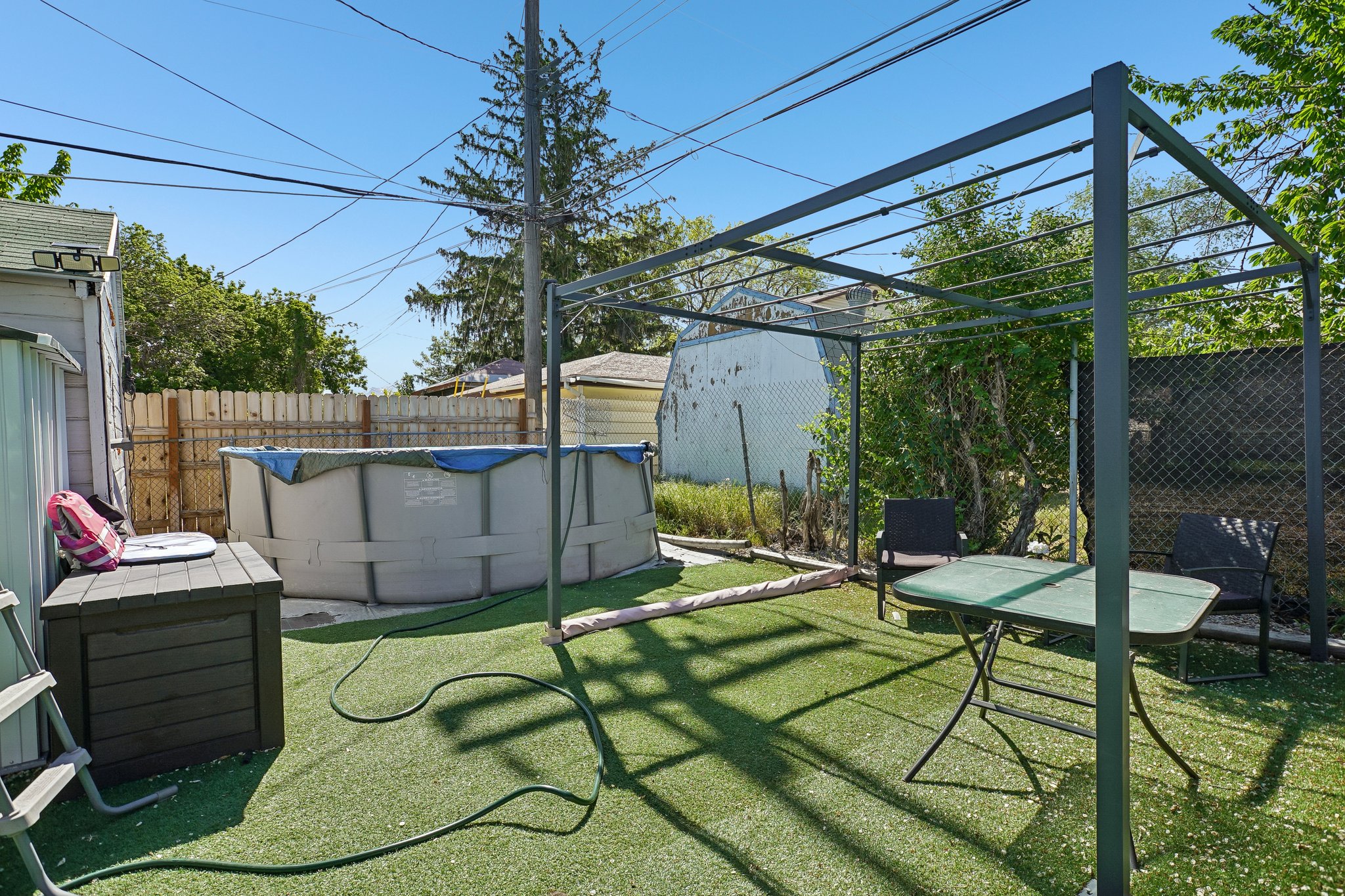 Swimming Pool w/Pergola.jpg