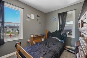 Upstairs Bedroom 1.jpg