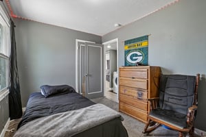 Upstairs Bedroom 2.jpg