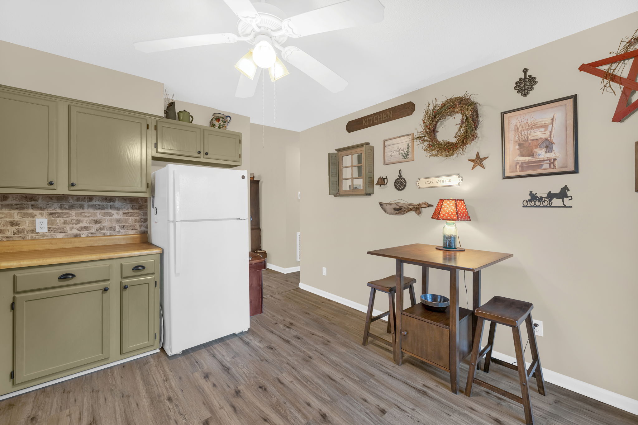 4306 Sullivan's Lake Dr-16