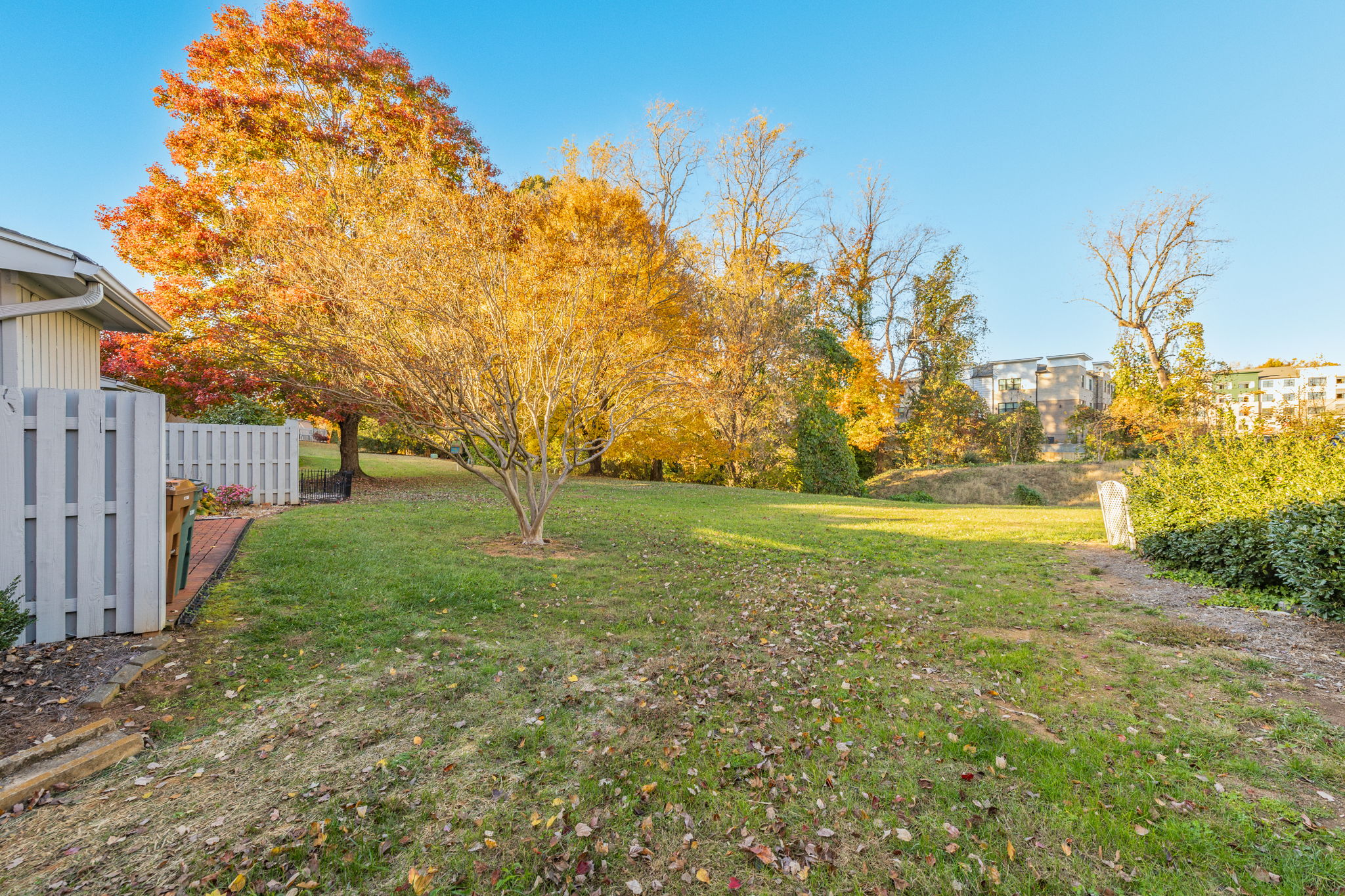 4306 Sullivan's Lake Dr-26