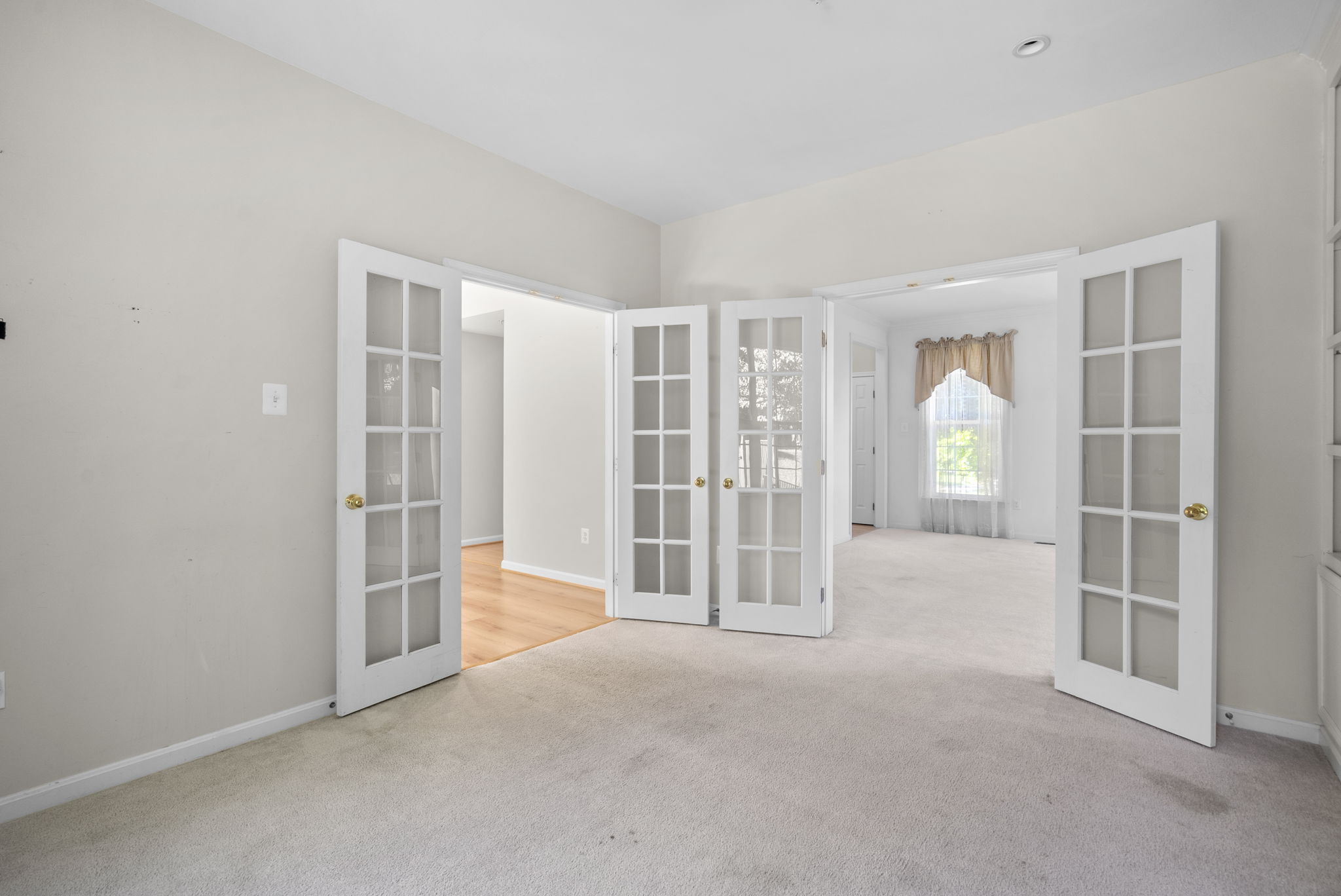 Bedroom/Office