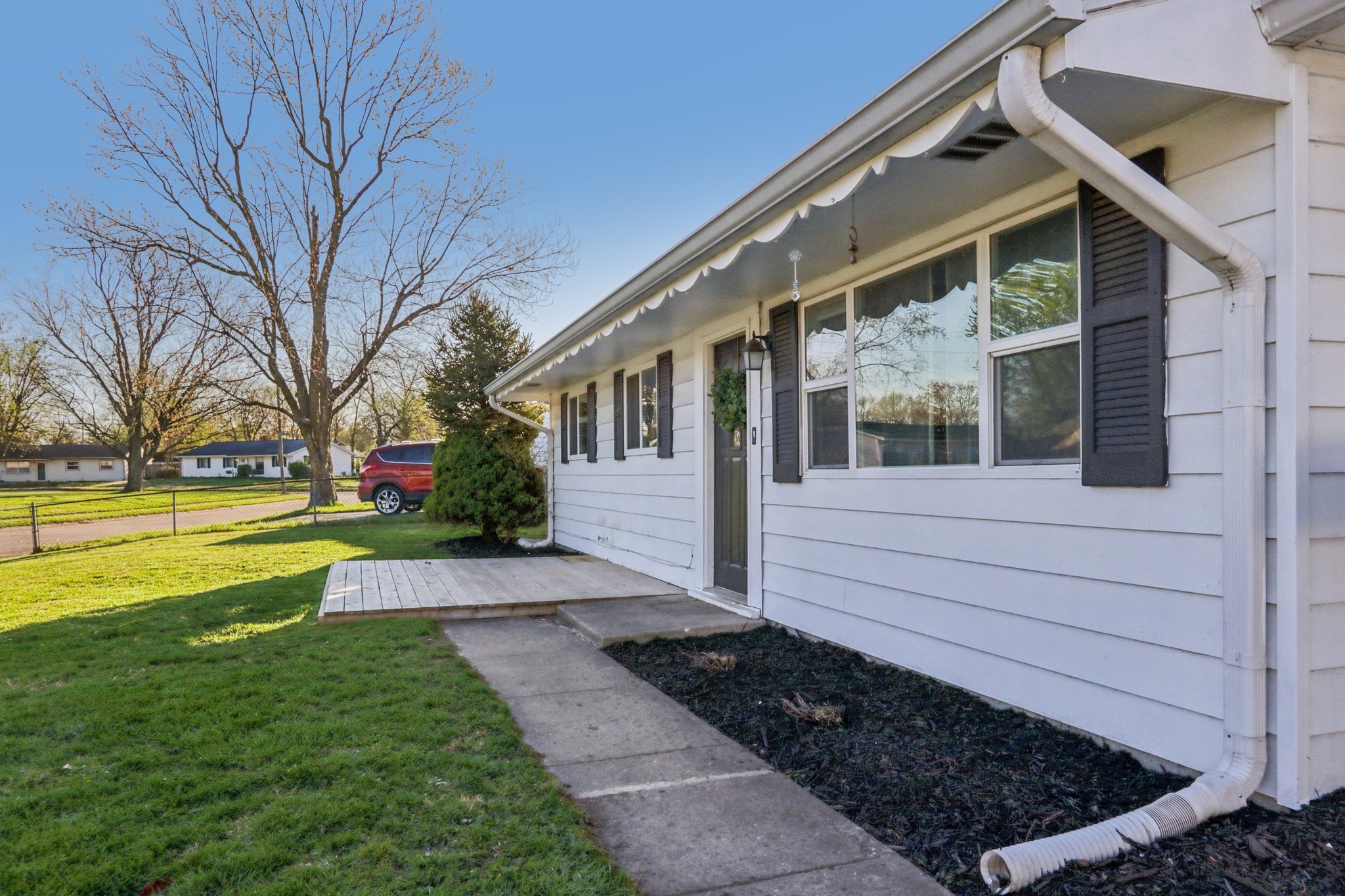 Cottage Ave-S0704-004.jpg