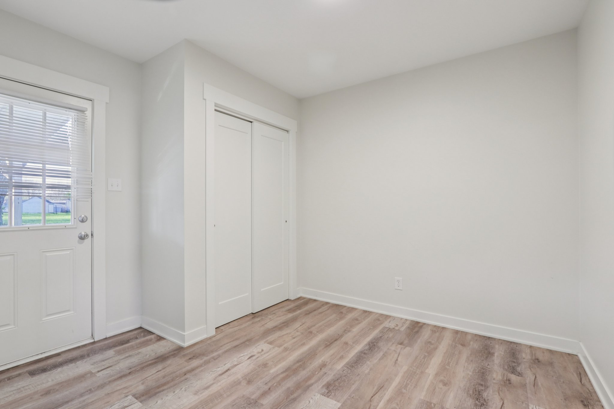 Cottage Ave-S0704-014.jpg