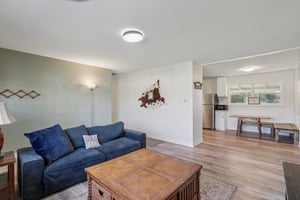 Cottage Ave-S0704-007.jpg