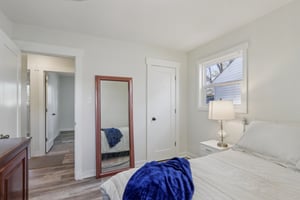 Cottage Ave-S0704-024.jpg