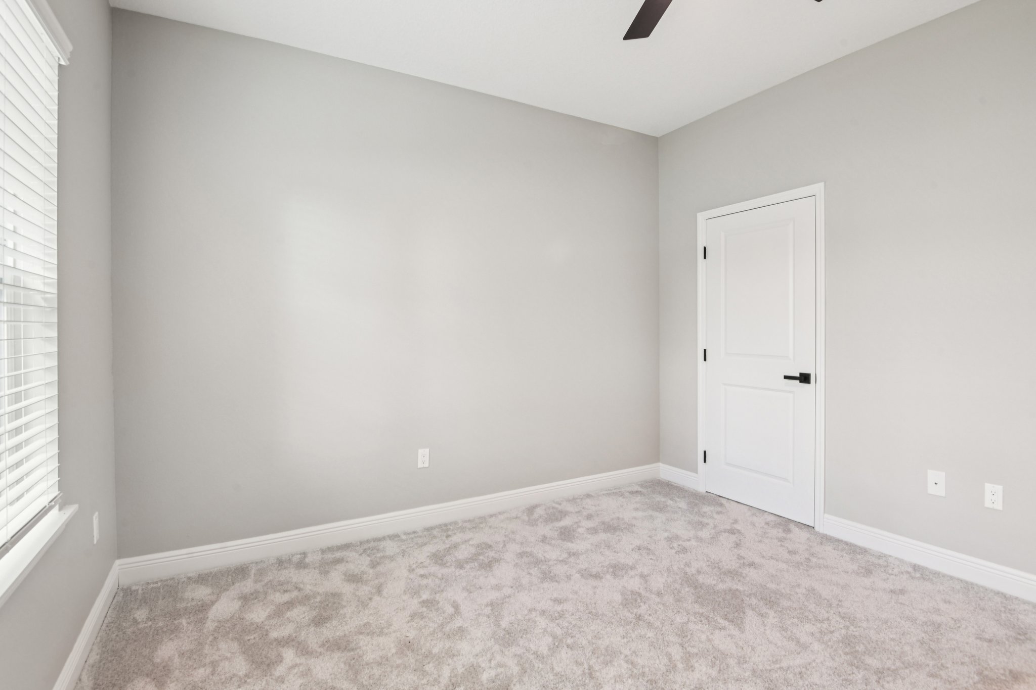 Dristol Ave-S0110-022.jpg