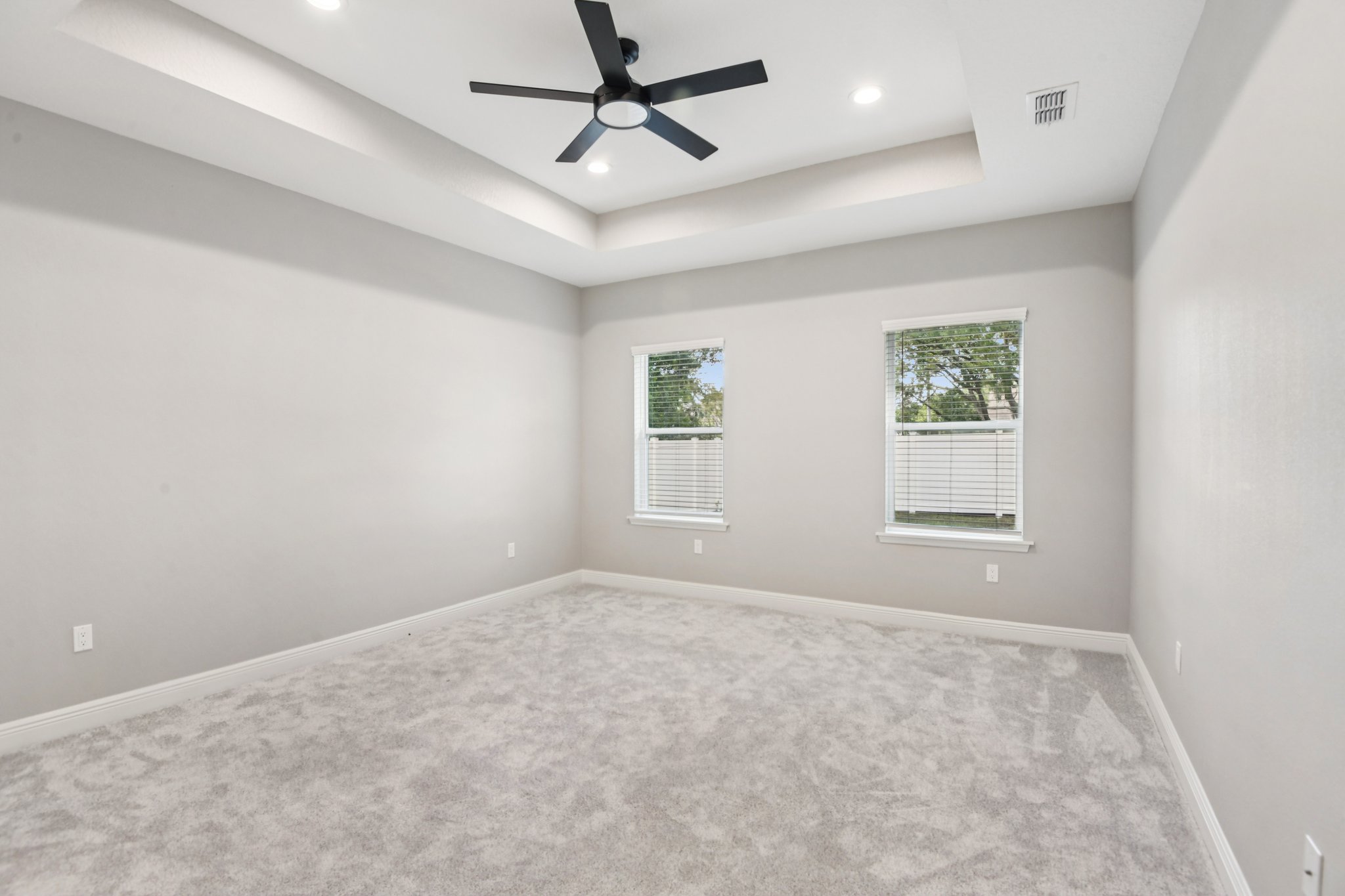 Dristol Ave-S0110-023.jpg