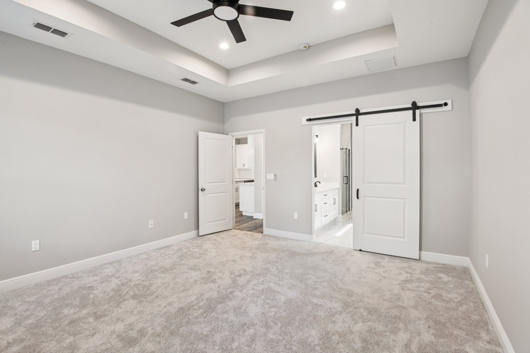 Dristol Ave-S0110-025.jpg