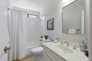 029_F8_4307 Montmorency Ct