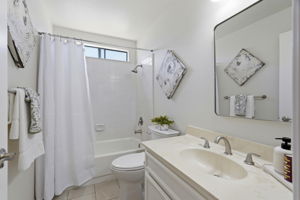 033_F8_4307 Montmorency Ct