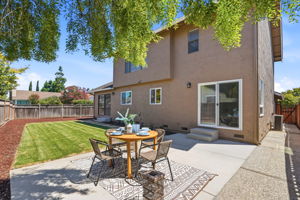 037_F8_4307 Montmorency Ct
