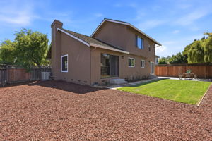 039_F8_4307 Montmorency Ct