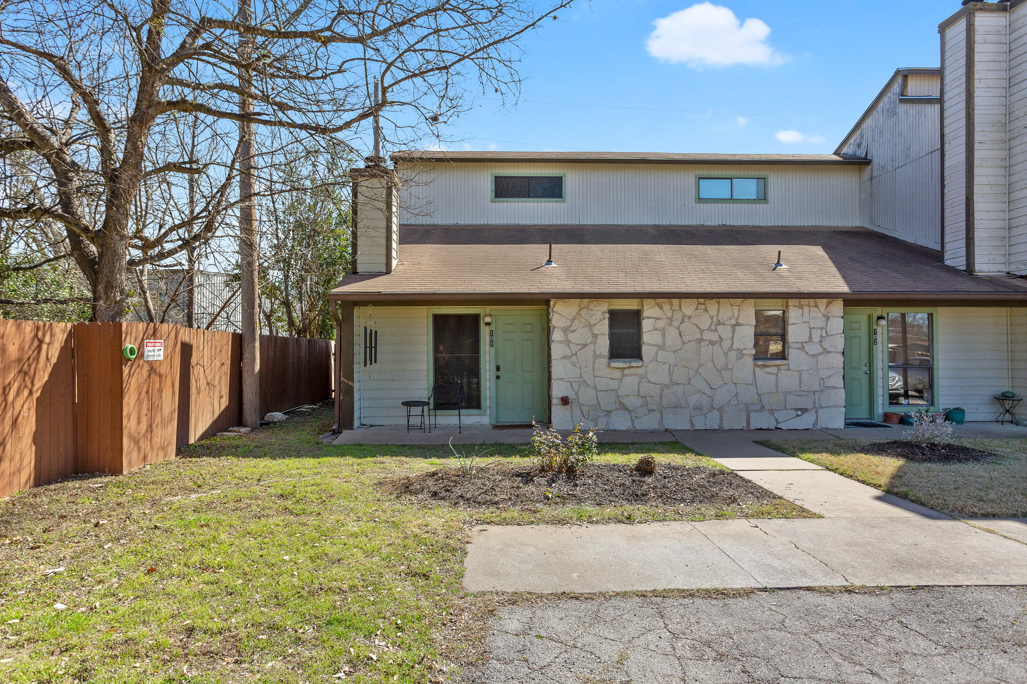 4307 S 1st St, Austin, TX 78745, USA Photo 3