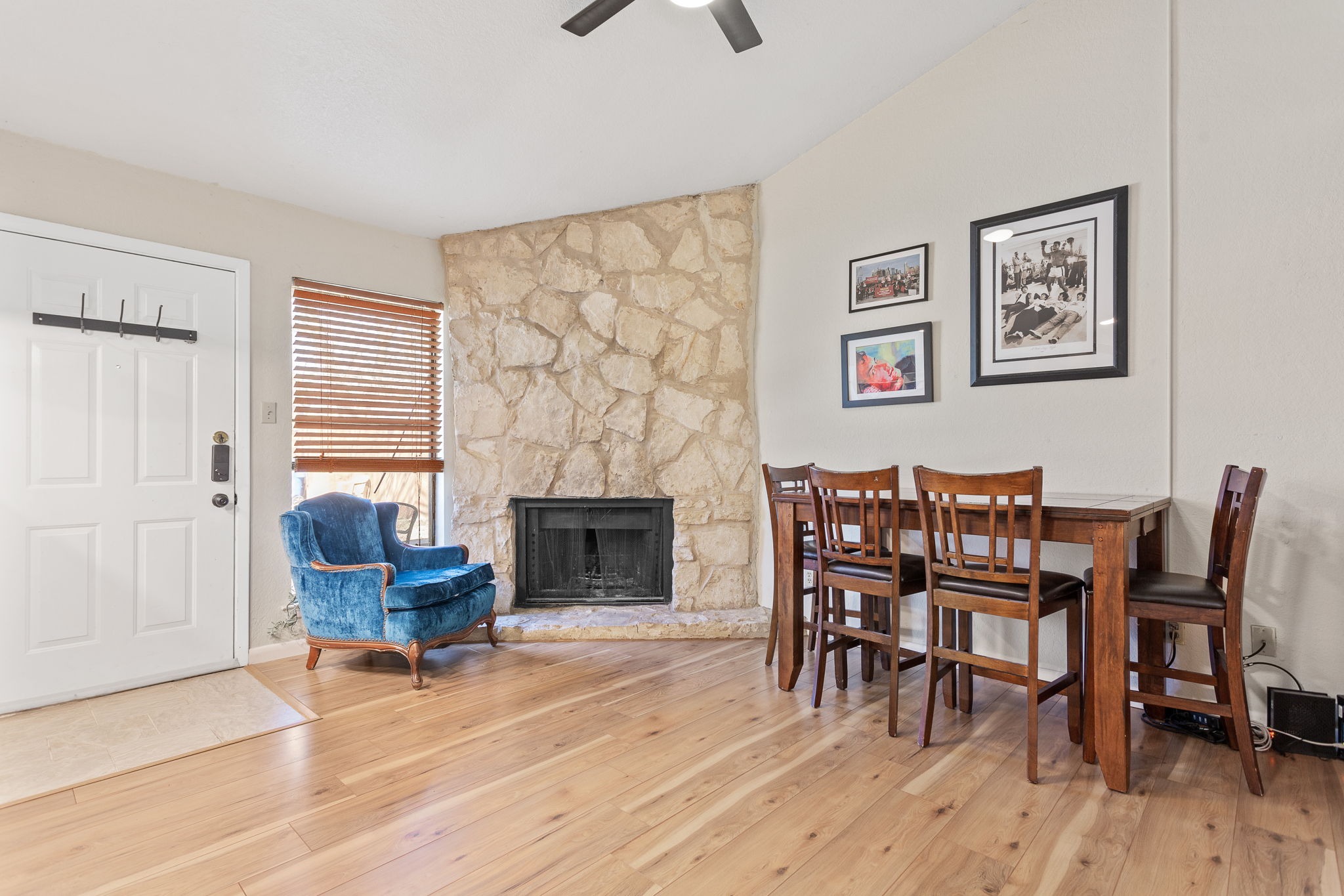 4307 S 1st St, Austin, TX 78745, USA Photo 5