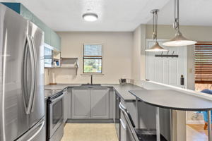 4307 S 1st St, Austin, TX 78745, USA Photo 7