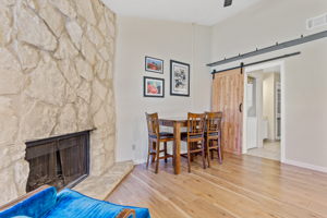 4307 S 1st St, Austin, TX 78745, USA Photo 3