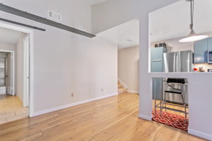 4307 S 1st St, Austin, TX 78745, USA Photo 9