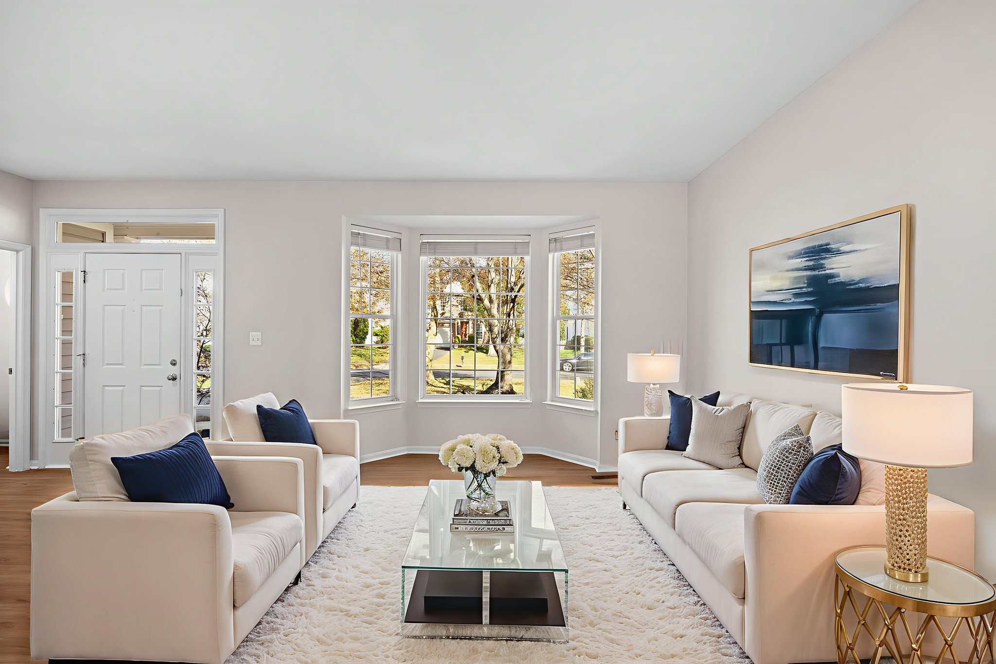 DSC08448 virtually staged.jpeg