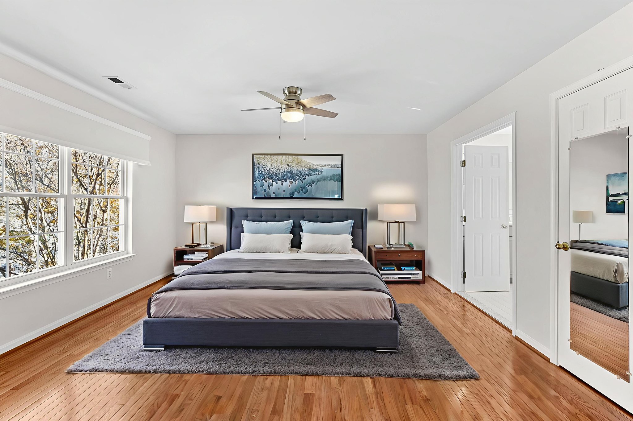 DSC08514 virtually staged.jpeg