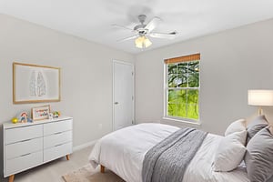 DSC08505 virtually staged.jpeg