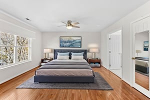 DSC08514 virtually staged.jpeg