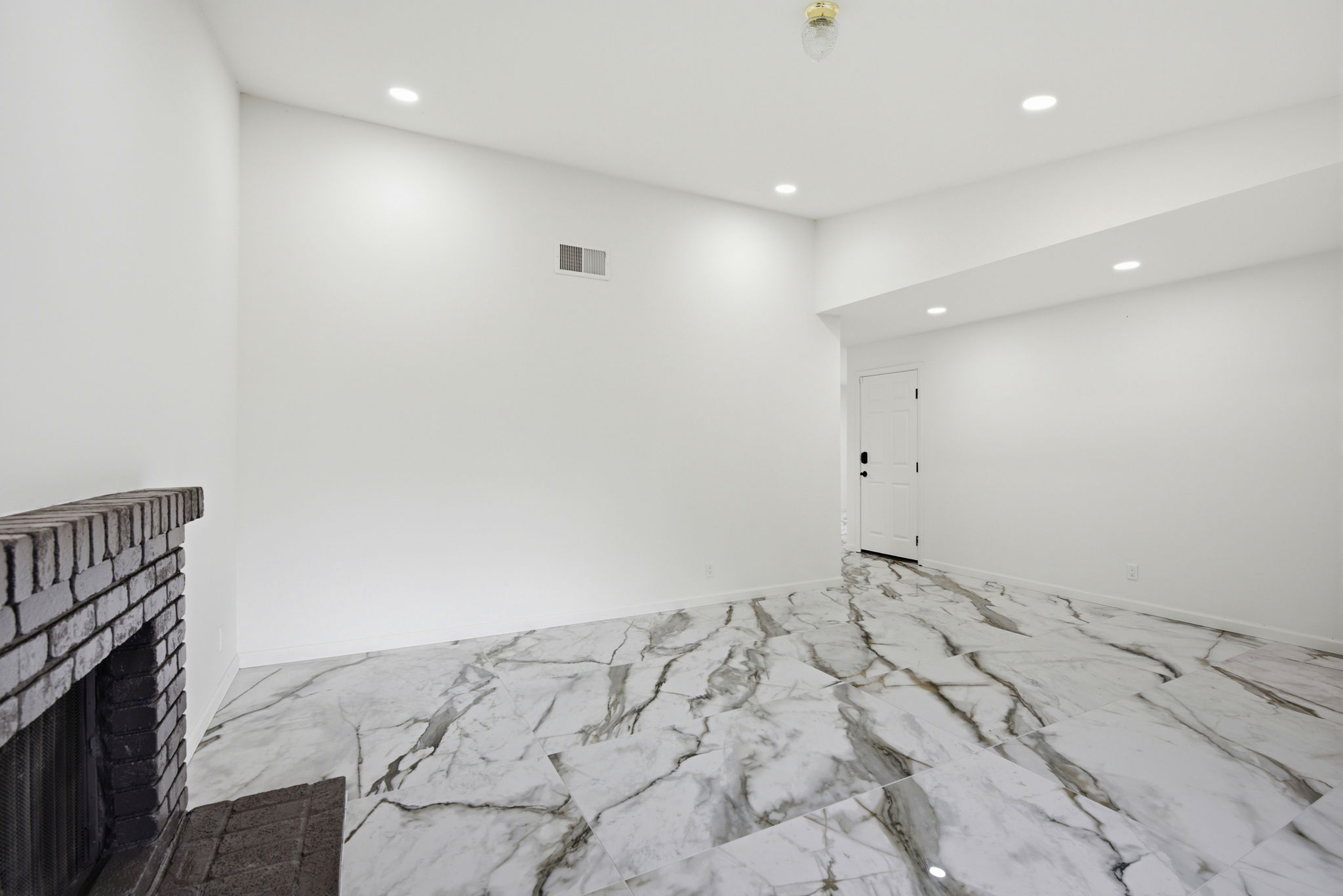 008_F8_4308 Granite Ct