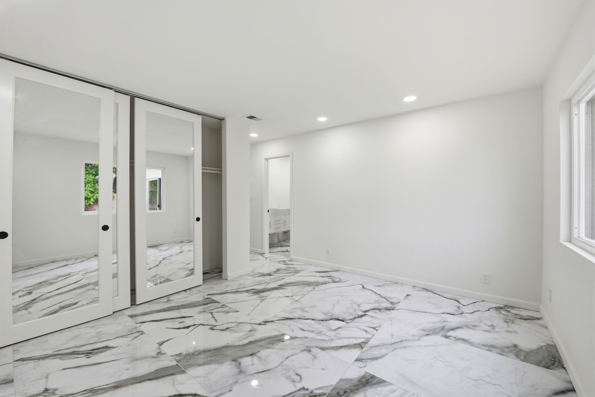 030_F8_4308 Granite Ct