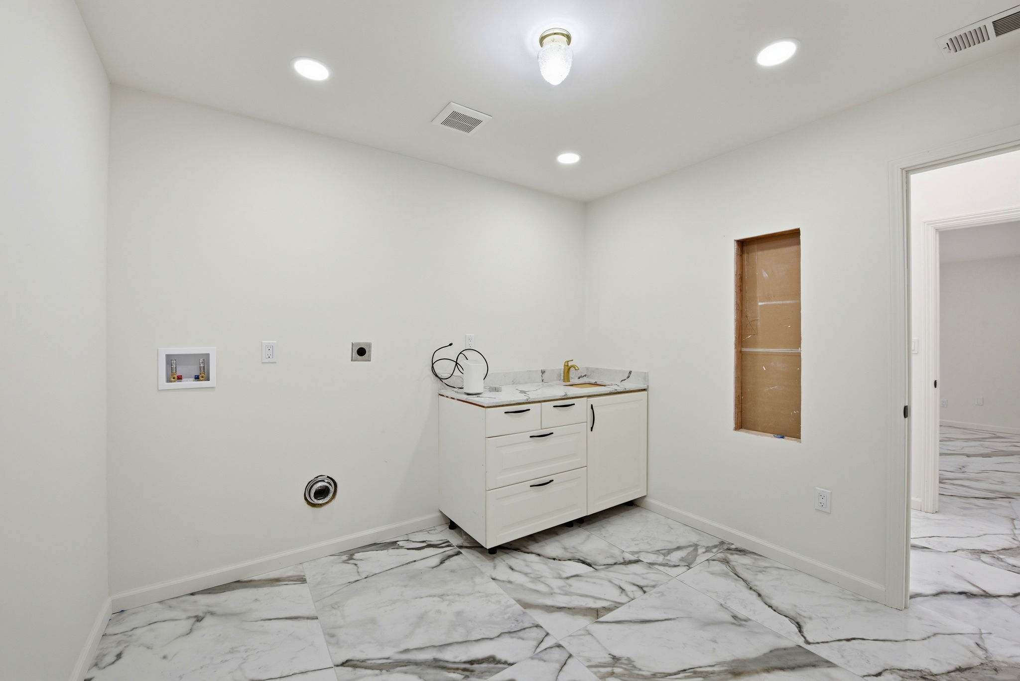 040_F8_4308 Granite Ct