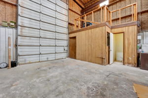  Photo 44