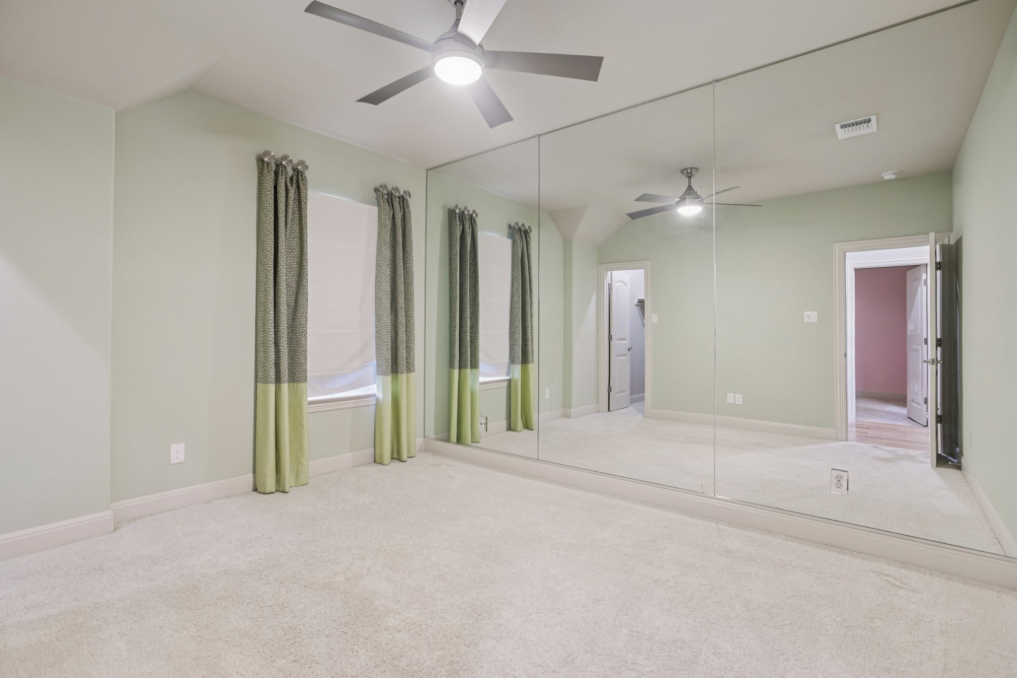 Vista Verde Dr-L1510-038.jpg