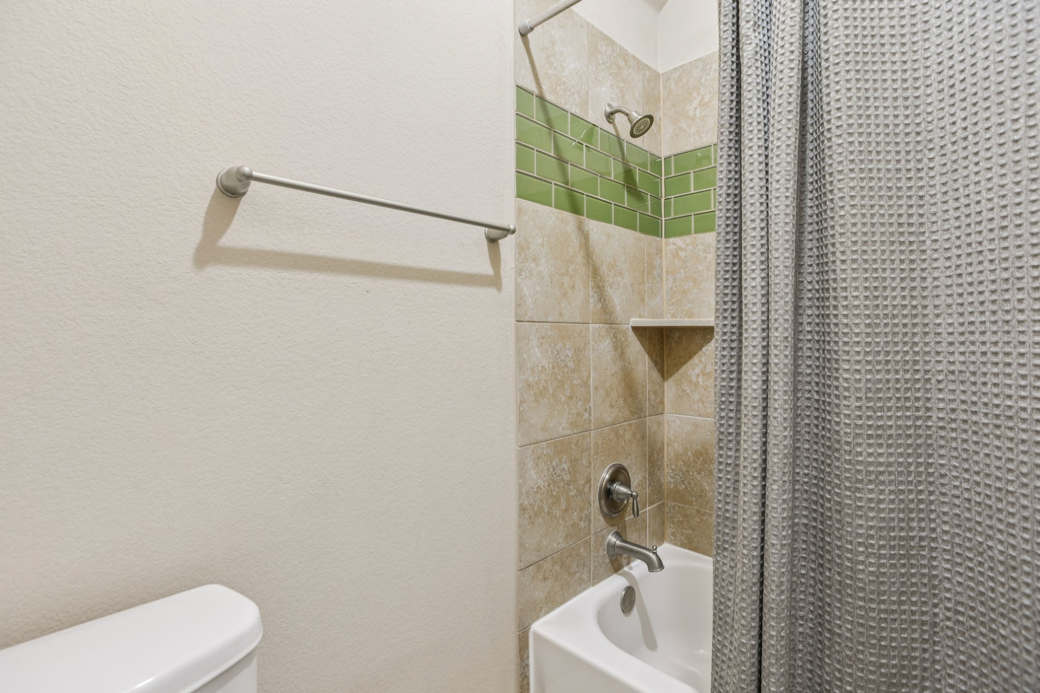 Vista Verde Dr-L1510-043.jpg