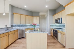 Vista Verde Dr-L1510-013.jpg