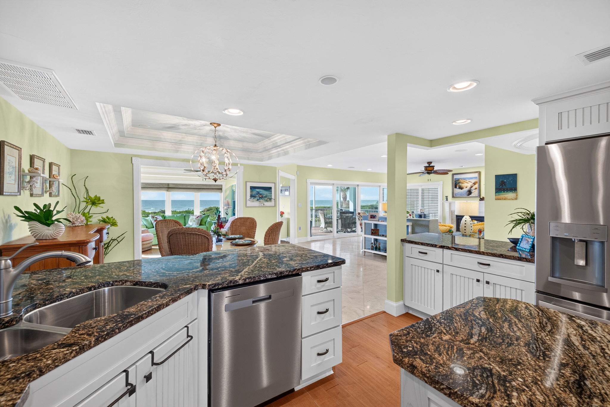 Kitchen 8 of 8