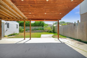  Photo 44