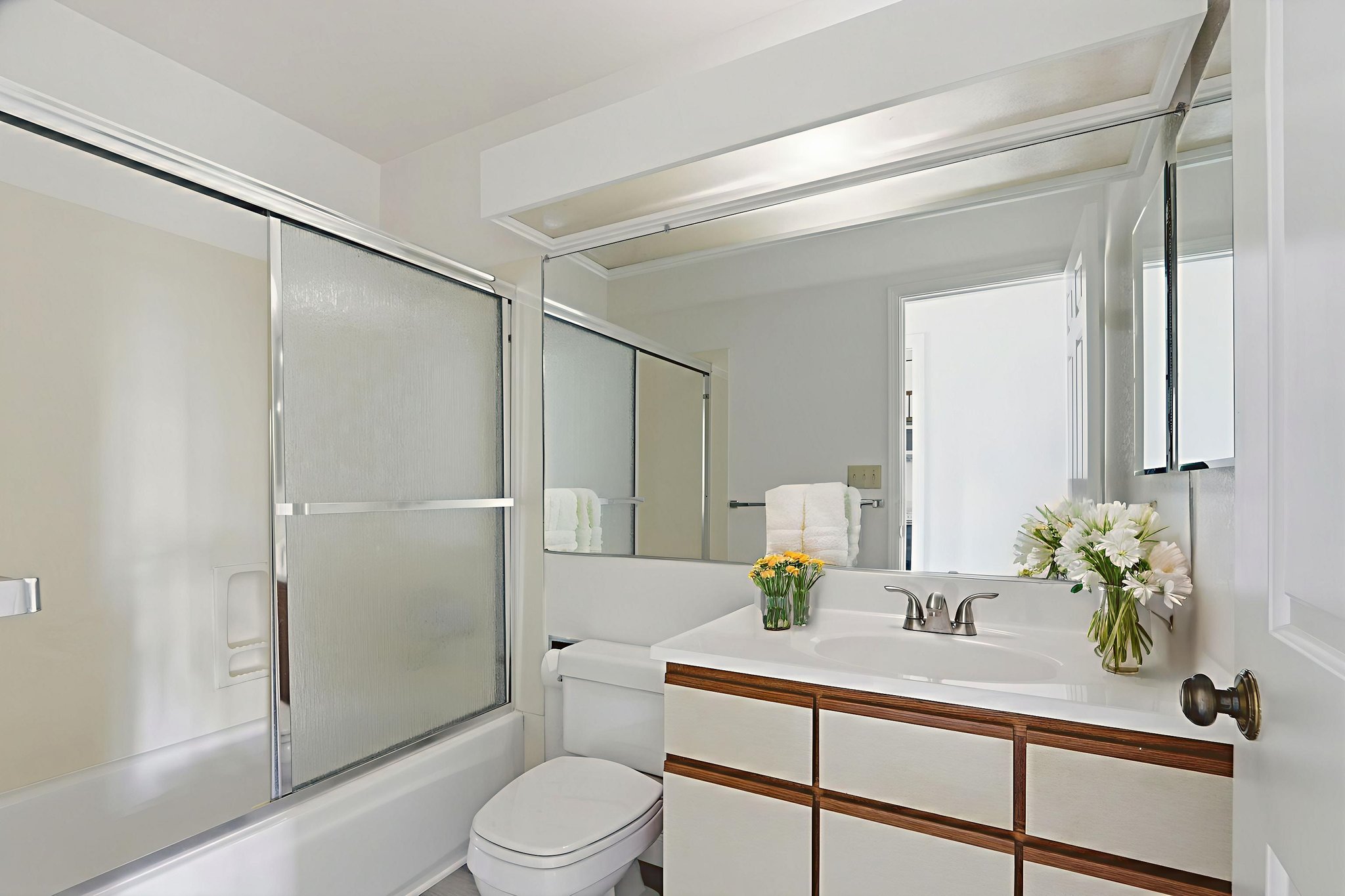 022_f8_431 Northlake A virtually staged.jpeg