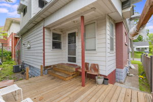  Photo 32