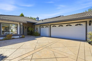004_F8_4310 Canyon Crest Rd W