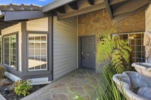 007_F8_4310 Canyon Crest Rd W