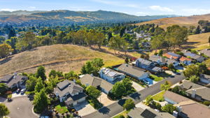 004_F8_AERIAL_4310 Canyon Crest Rd W