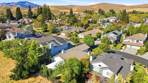 005_F8_AERIAL_4310 Canyon Crest Rd W