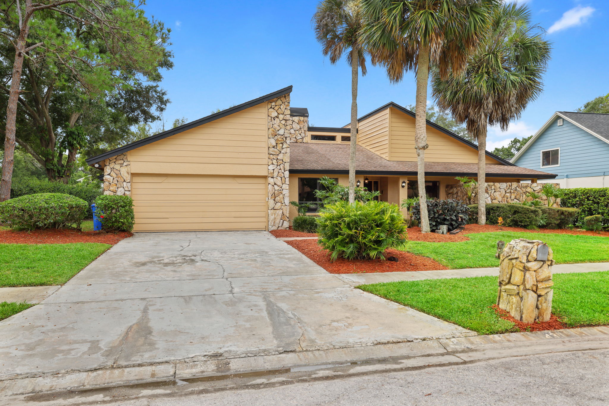 Front - 495A2027 (1)