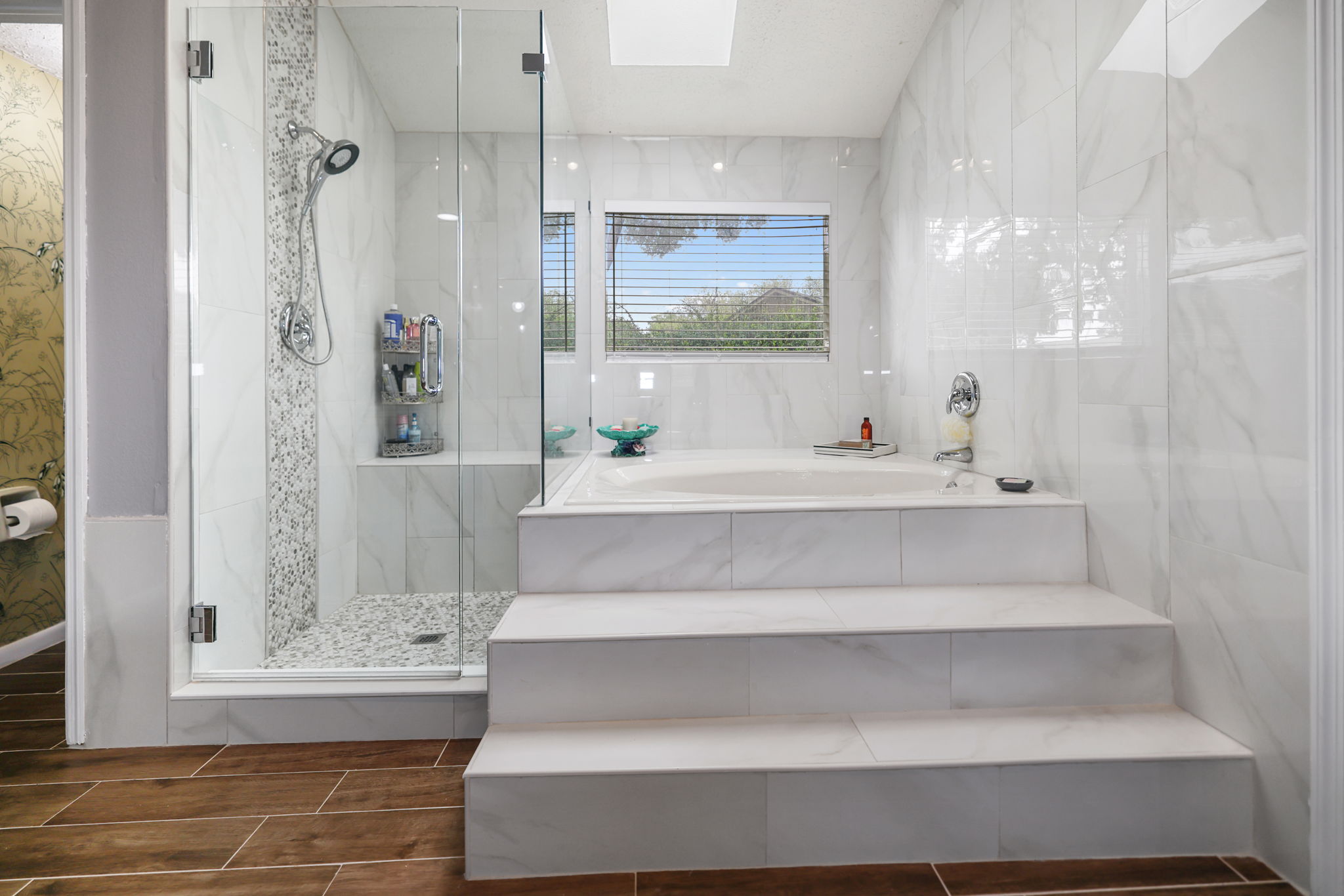 Bathroom 1 - 495A1868 (1)