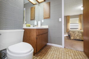 Bathroom 3 - 495A2002 (1)