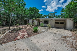 Front Exterior6